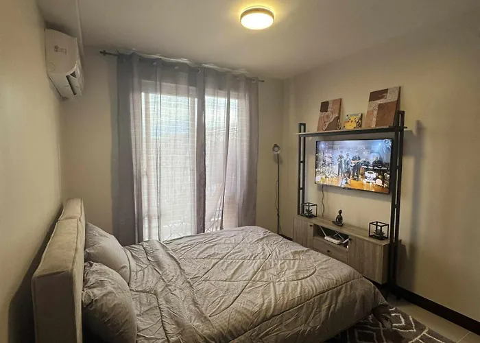 Leilighetshoteller Cozy With Pool & Balcony Near Mactan Airport