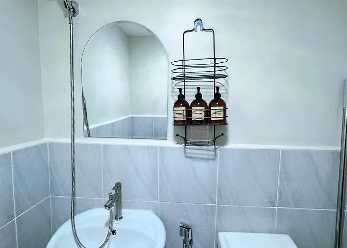Cozy With Pool & Balcony Near Mactan Airport Suba Basbas